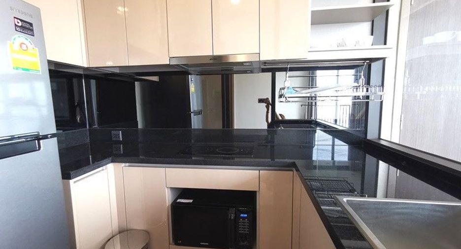 Condo en alquiler de 1 habitaciones en Khlong Toei, Bangkok