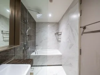 À vendre 1 chambre condo à Khlong Toei, Bangkok