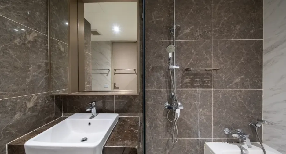 À vendre 1 chambre condo à Khlong Toei, Bangkok