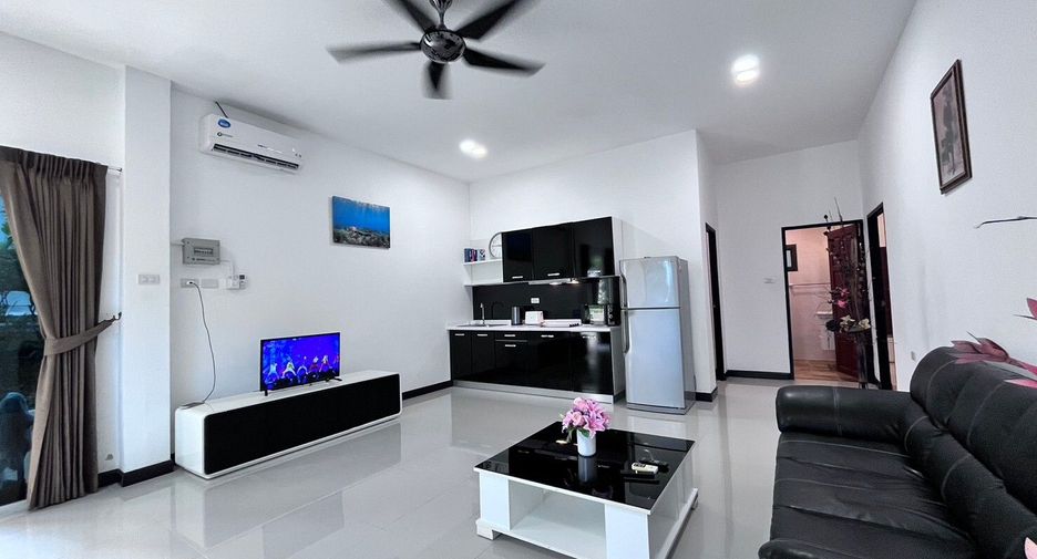 For rent 2 bedrooms condo in Mueang Phuket, Phuket