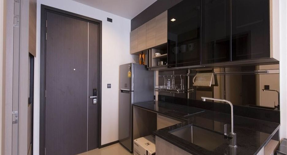 For rent 1 bed condo in Huai Khwang, Bangkok