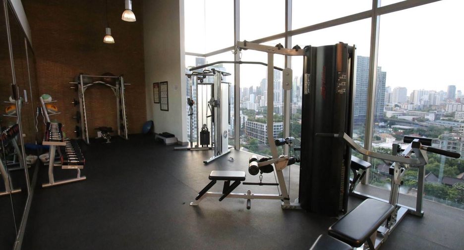 For sale and for rent 1 bed condo in Khlong Toei, Bangkok