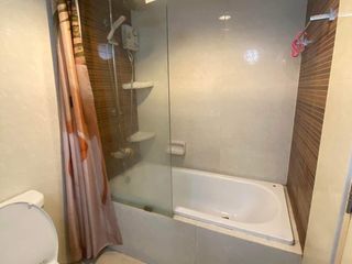 Condo en alquiler de 1 habitaciones en Huai Khwang, Bangkok