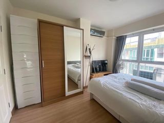 Condo en alquiler de 1 habitaciones en Huai Khwang, Bangkok