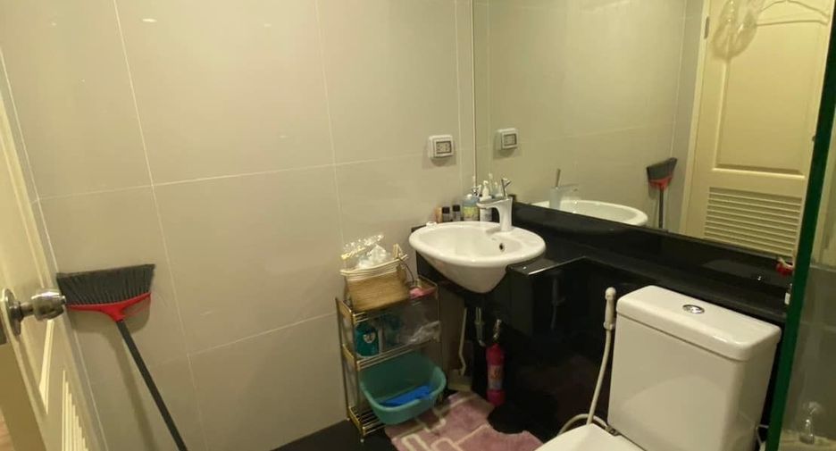 For sale 1 bed condo in Bang Phlat, Bangkok