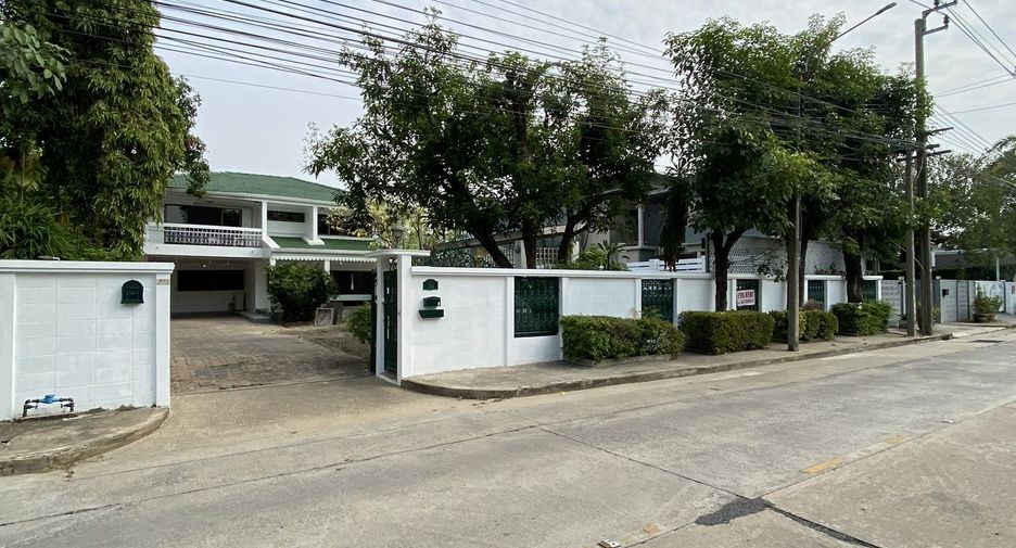 For rent 5 bedrooms house in Suan Luang, Bangkok