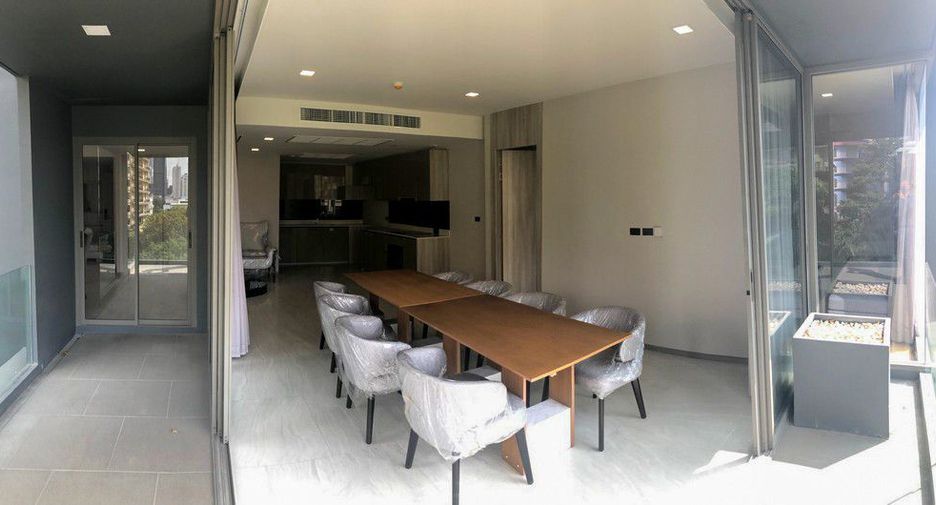 À vendre 3 chambres condo à Watthana, Bangkok
