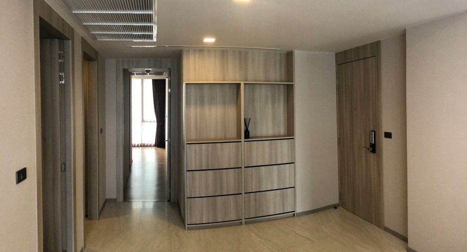 À vendre 3 chambres condo à Watthana, Bangkok