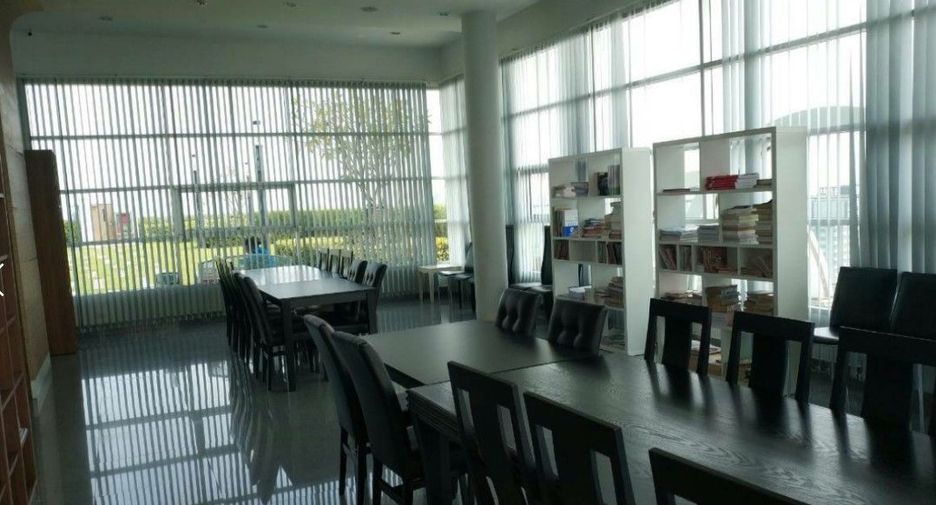 For sale studio condo in Phasi Charoen, Bangkok