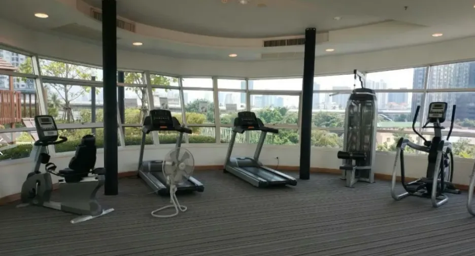 À vendre studio condo à Phasi Charoen, Bangkok