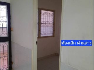 For rent 3 bedrooms townhouse in Bang Na, Bangkok