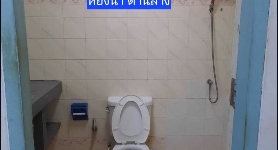 For rent 3 bedrooms townhouse in Bang Na, Bangkok