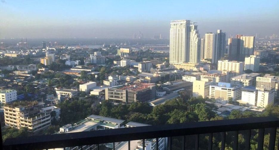 For rent 1 bed condo in Khlong Toei, Bangkok