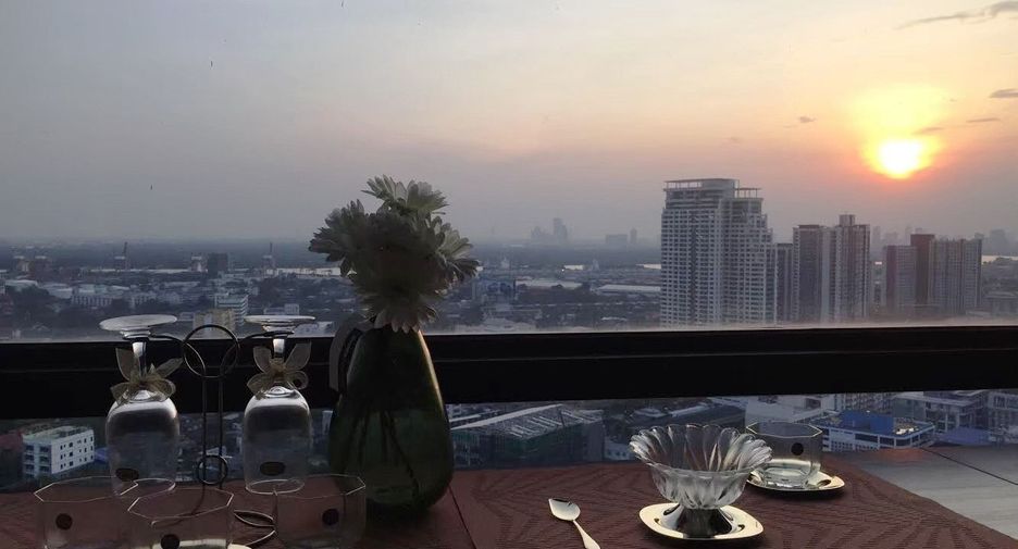 For rent 1 bed condo in Khlong Toei, Bangkok
