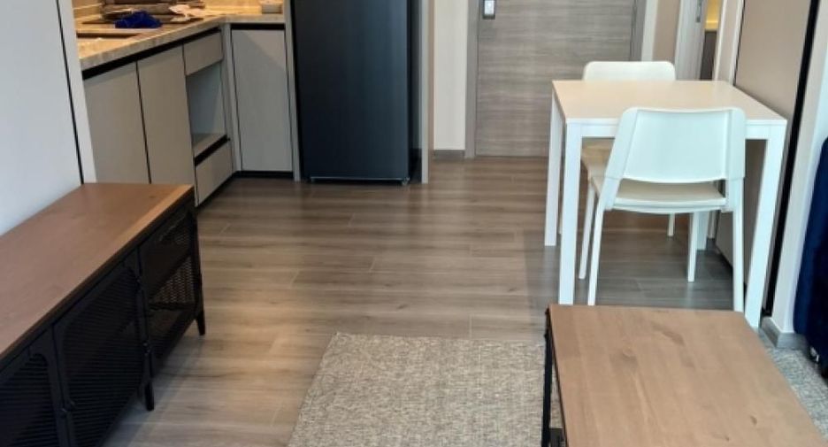 For rent 1 bed condo in Phaya Thai, Bangkok