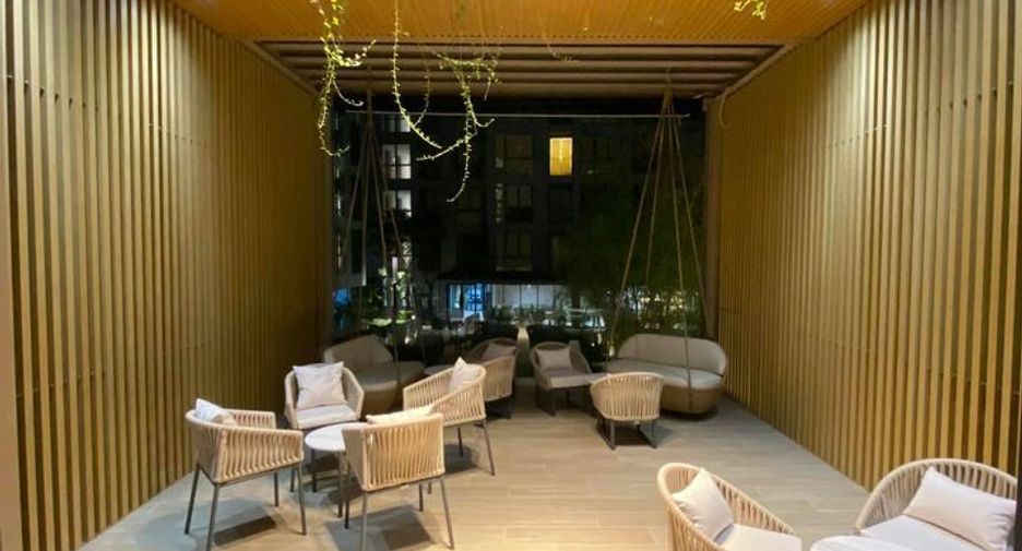 For rent and for sale 1 bed condo in Watthana, Bangkok
