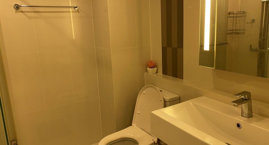 For rent 1 bed condo in Phra Khanong, Bangkok