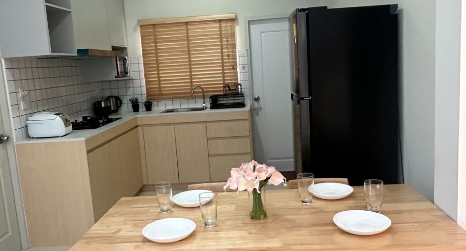 For rent 2 bedrooms townhouse in Mueang Phuket, Phuket