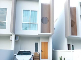 For rent 2 bedrooms townhouse in Mueang Phuket, Phuket
