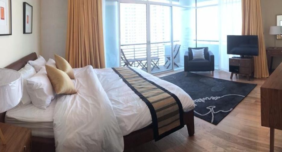 For rent 3 bedrooms condo in Phaya Thai, Bangkok