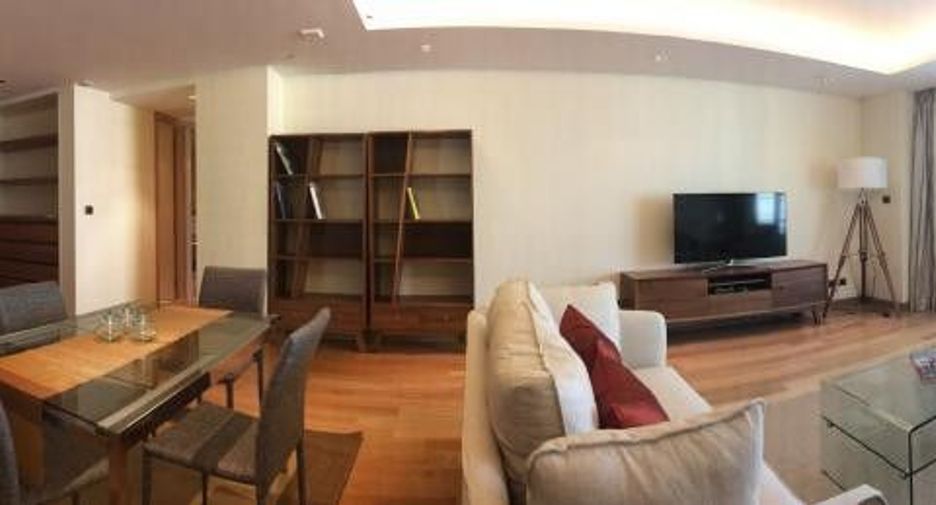 For rent 3 bedrooms condo in Phaya Thai, Bangkok