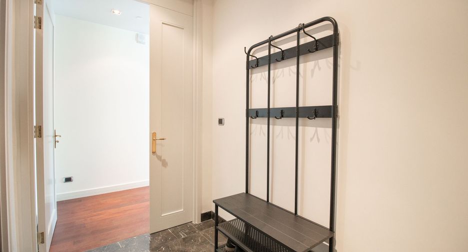 Wohnung zur Miete mit 2 Zimmer in Khlong Toei, Bangkok