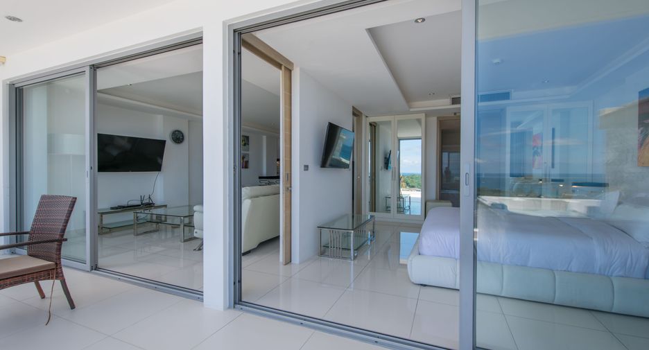 For rent 2 bedrooms condo in Mueang Phuket, Phuket
