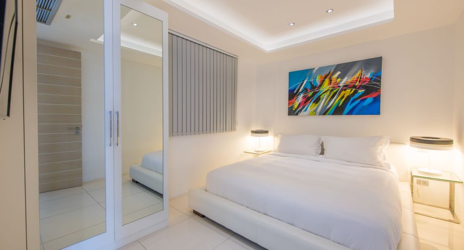 For rent 2 bedrooms condo in Mueang Phuket, Phuket