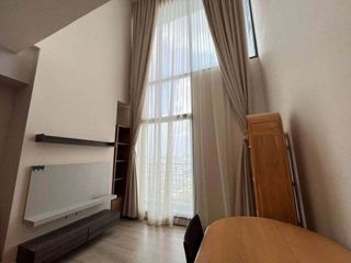 For rent 3 bedrooms condo in Huai Khwang, Bangkok