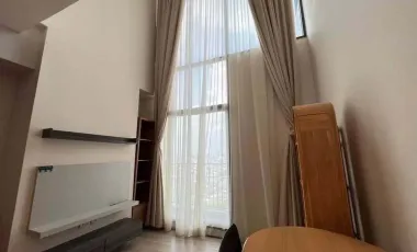 Condo en alquiler de 3 habitaciones en Huai Khwang, Bangkok