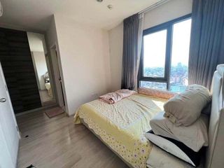 For rent 3 bedrooms condo in Huai Khwang, Bangkok