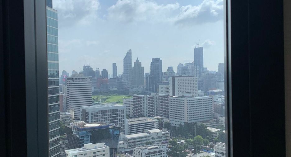 Wohnung zur Miete mit 1 Zimmer in Bang Rak, Bangkok