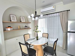 出租 3 卧室 联排别墅 在 Saphan Sung, 曼谷