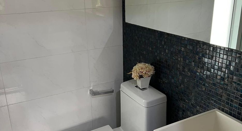 For sale 2 bedrooms condo in Sathon, Bangkok