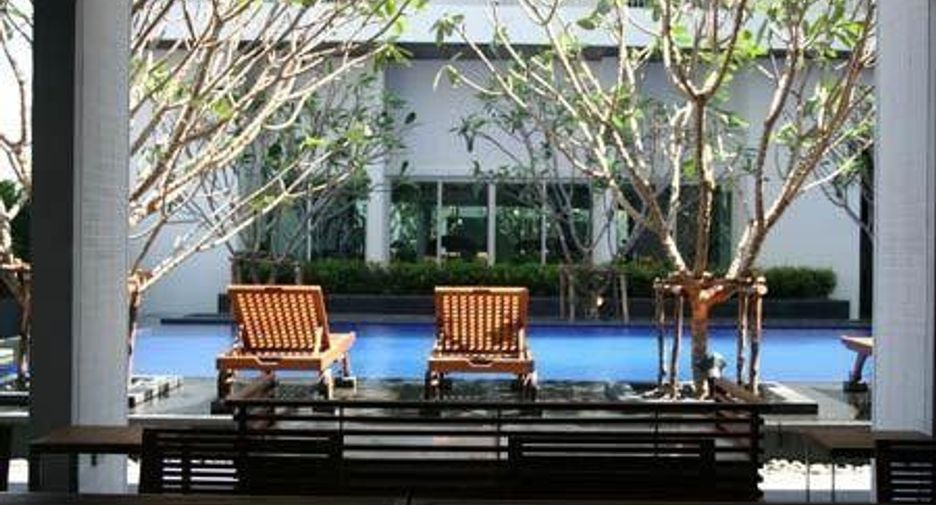 For rent and for sale 1 bed condo in Watthana, Bangkok