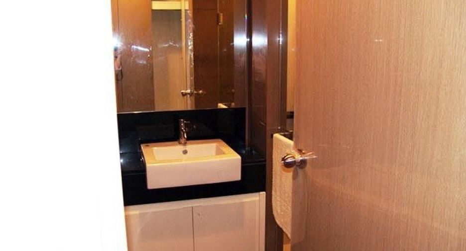 Продажа 1 кровать кондо в Кхлонг Тоеи, Бангкок