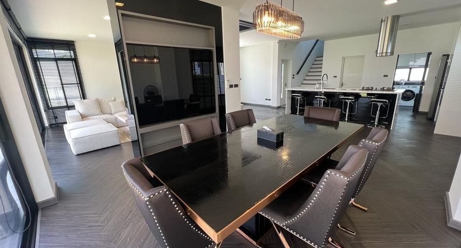 For sale 3 bedrooms house in Mueang Phuket, Phuket