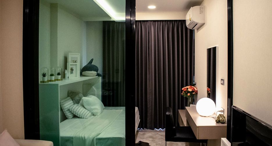 For sale 1 bed condo in Khlong Toei, Bangkok