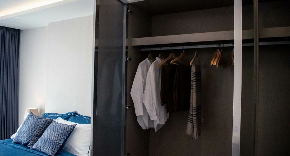 For sale 1 bed condo in Khlong Toei, Bangkok