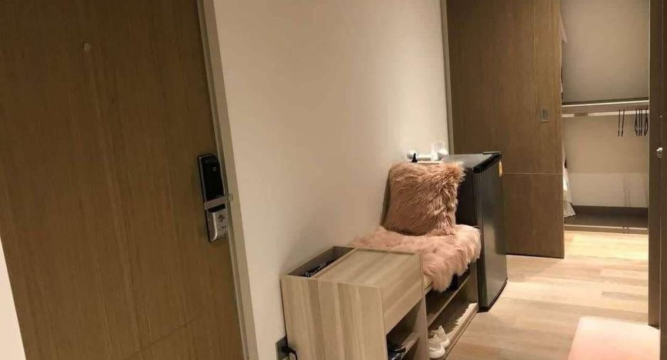 For rent 1 bed condo in Bang Rak, Bangkok