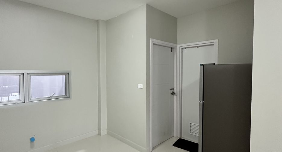 For rent 3 bedrooms townhouse in Thalang, Phuket