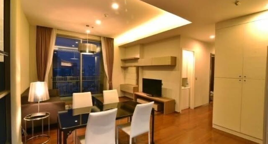 For rent 2 bedrooms condo in Watthana, Bangkok
