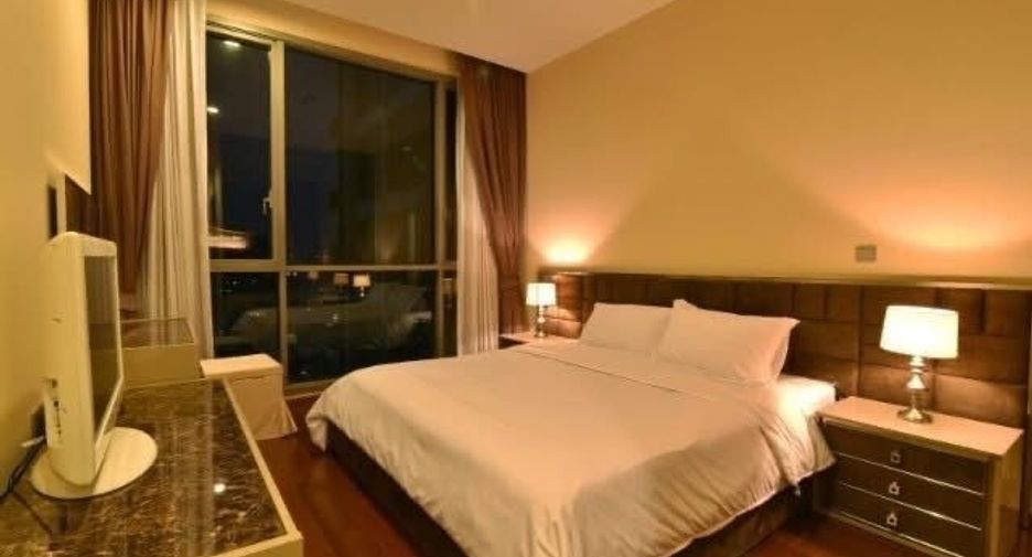 For rent 2 bedrooms condo in Watthana, Bangkok