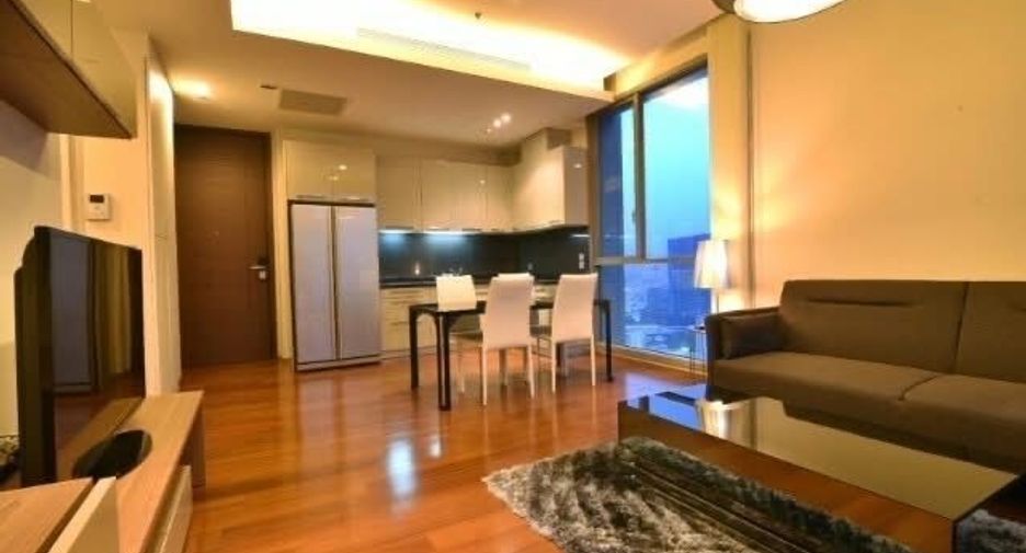 For rent 2 bedrooms condo in Watthana, Bangkok