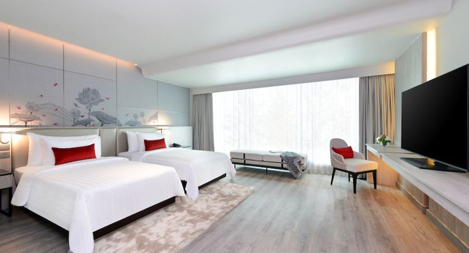 For rent 3 bedrooms apartment in Khlong Toei, Bangkok