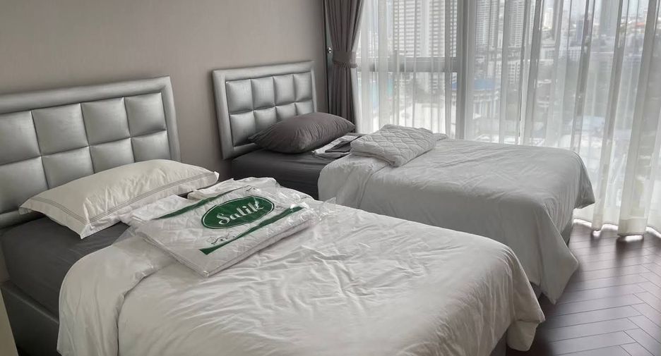 Condo en venta y en alquiler de 3 habitaciones en Khlong Toei, Bangkok