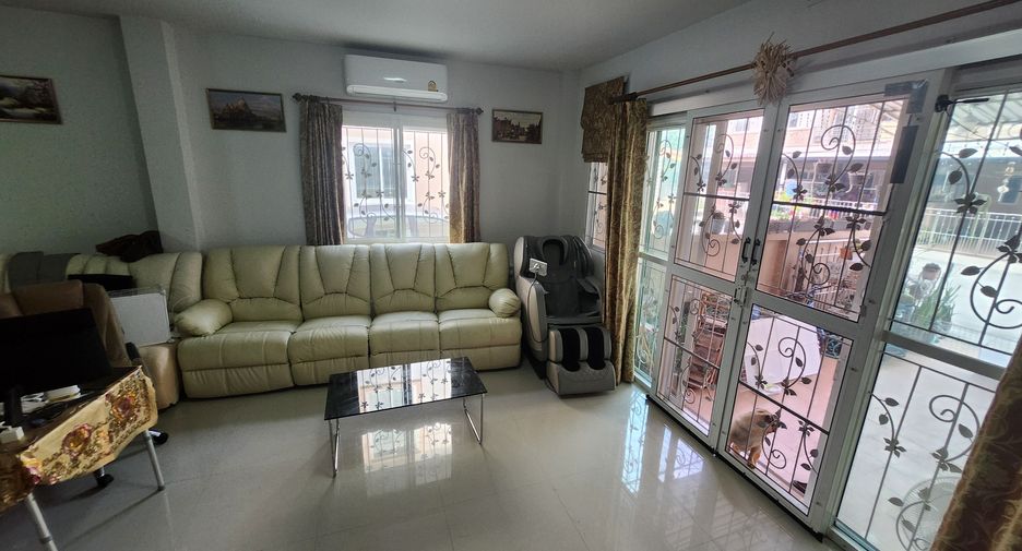 For sale 3 bedrooms townhouse in Bang Phli, Samut Prakan