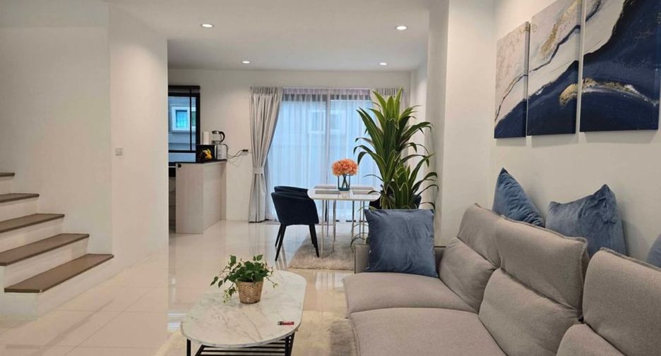 For rent 3 bedrooms townhouse in Thalang, Phuket