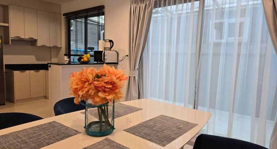 For rent 3 bedrooms townhouse in Thalang, Phuket