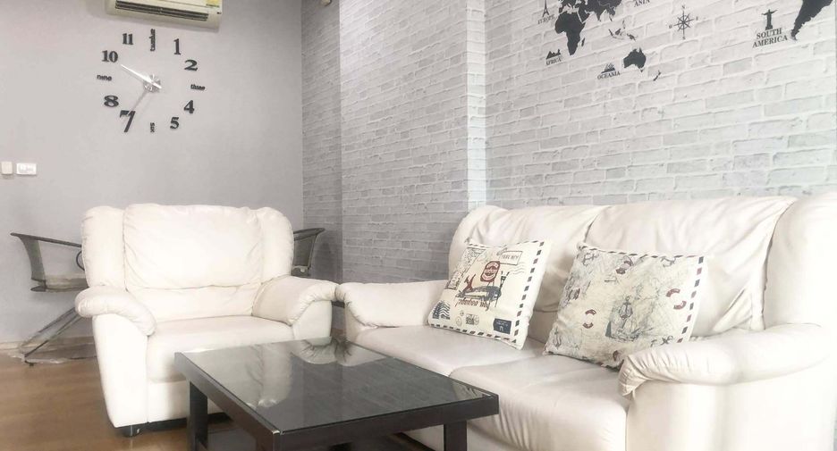 For rent 1 bed condo in Khlong San, Bangkok